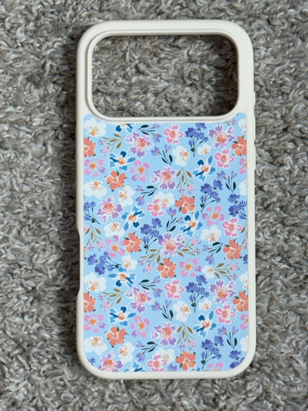 Casely Poppy Meadows Floral iPhone 17 Pro MagSafe Bold Case
